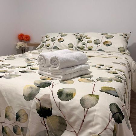 Acogedor Apartamento Cerca De La Playa Marbella Exterior foto